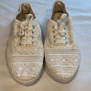Ardene White Shoes 9
